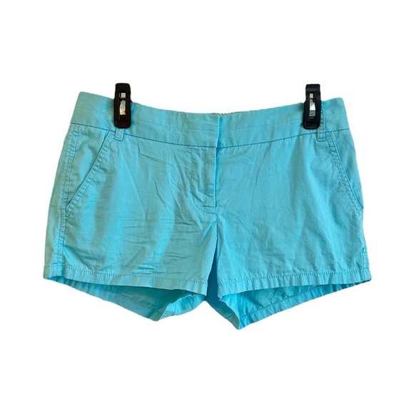 J CREW, BROKEN-IN CHINO SHORTS IN BLUE/GREEN COLOR. LIKE NEW. SIZE 4 - Picture 2 of 5
